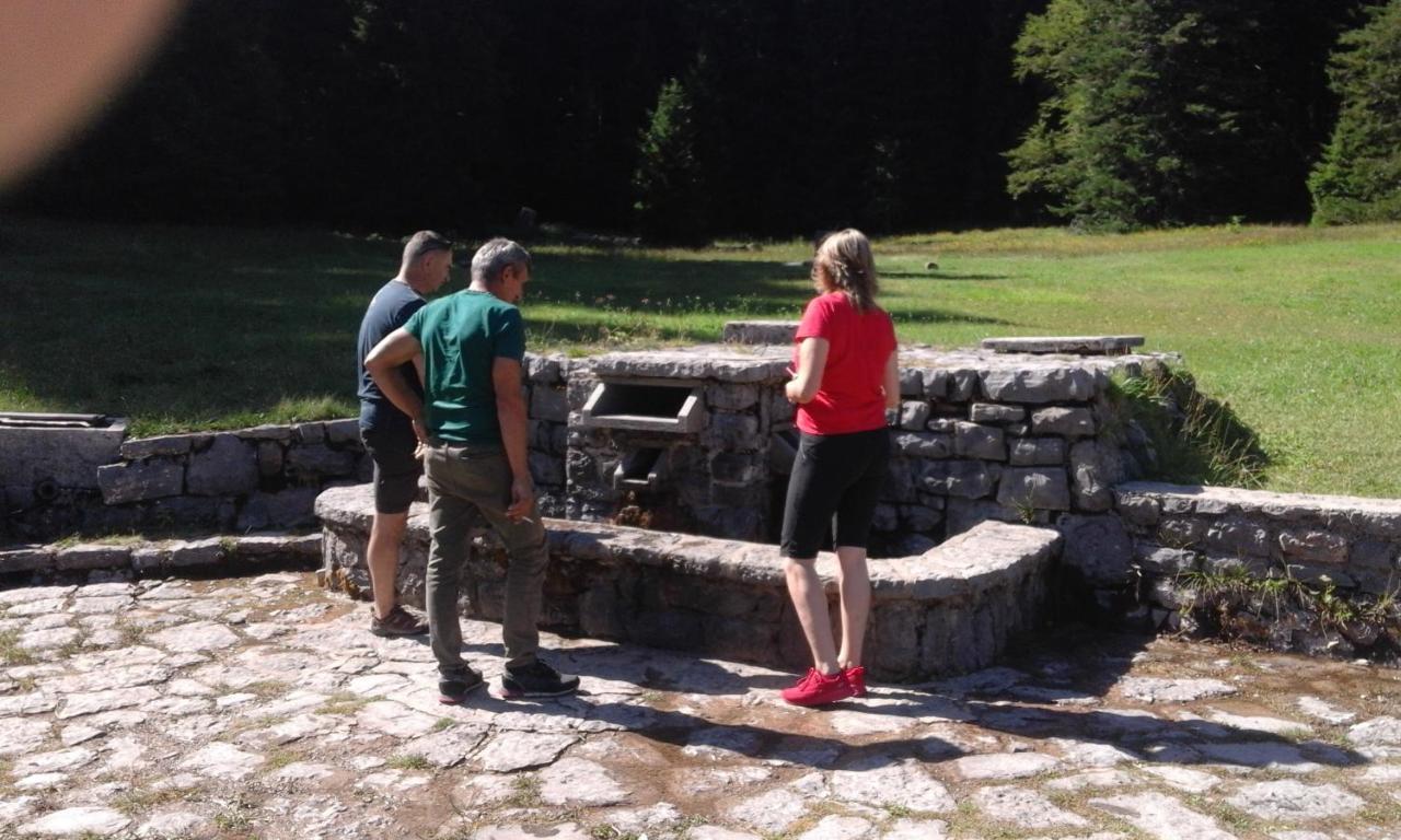 Sobe Za Nocenje Gospic Gospić Exterior foto