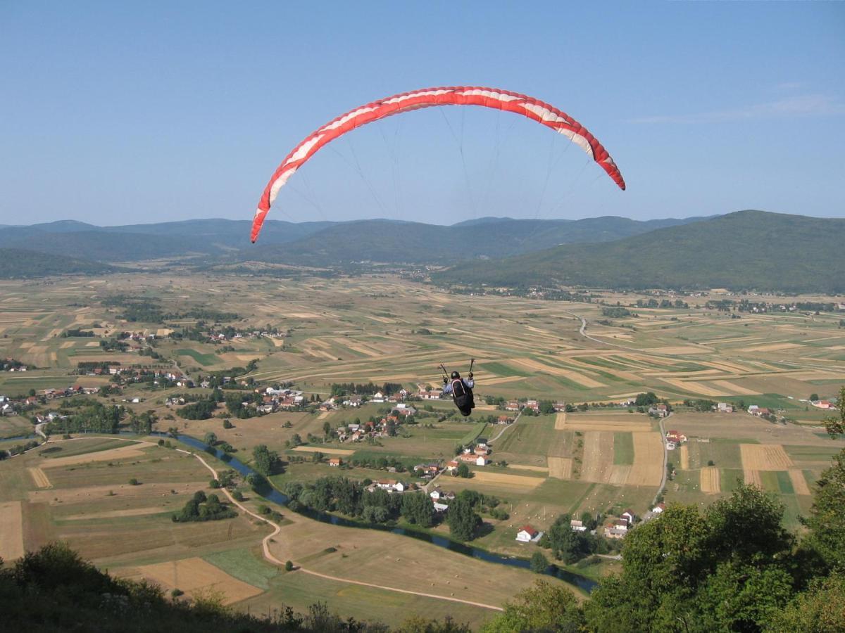 Sobe Za Nocenje Gospic Gospić Exterior foto