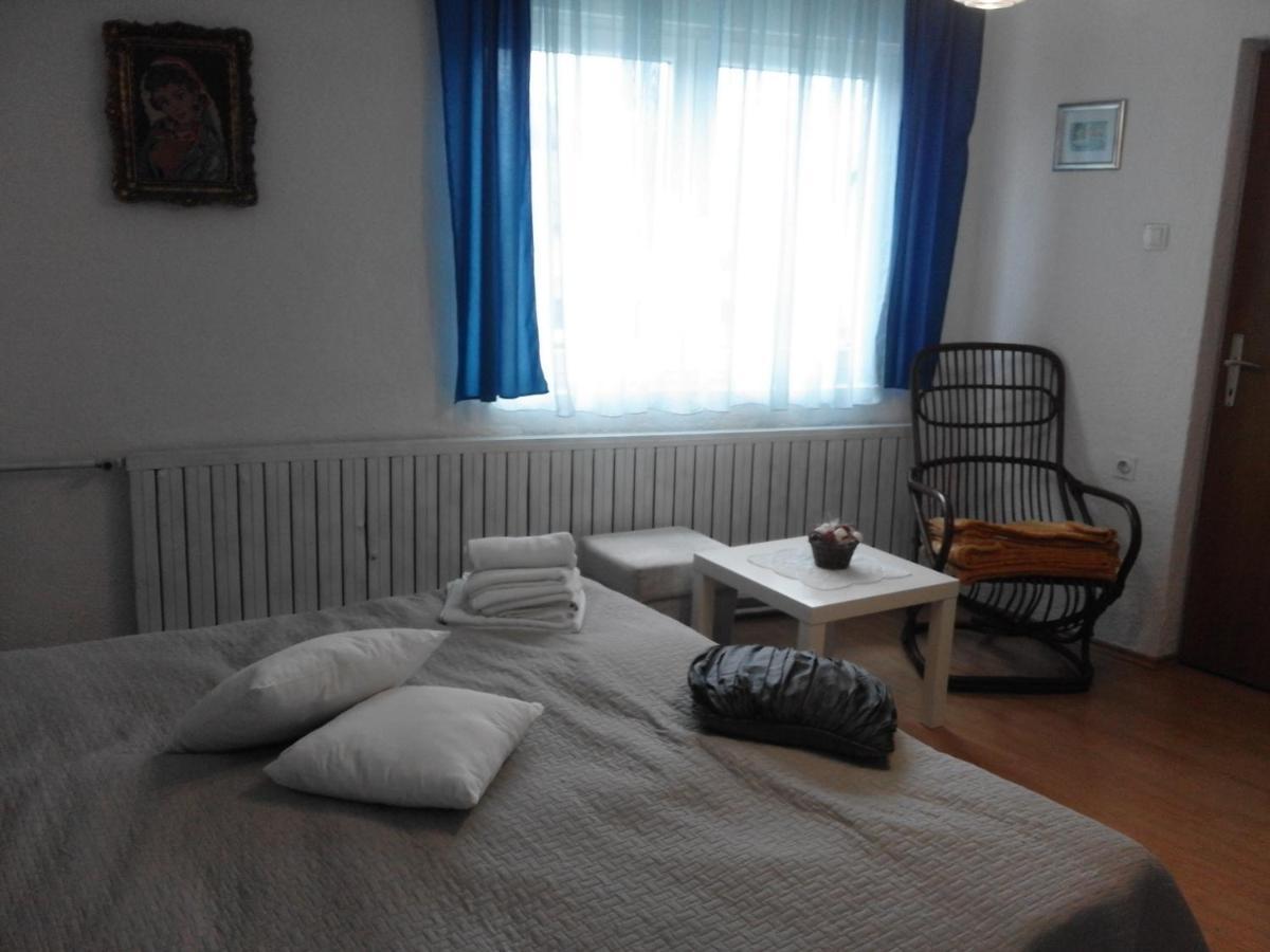 Sobe Za Nocenje Gospic Gospić Exterior foto
