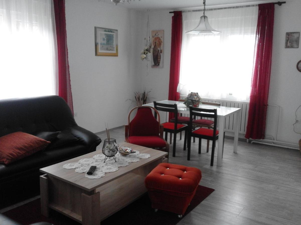 Sobe Za Nocenje Gospic Gospić Exterior foto